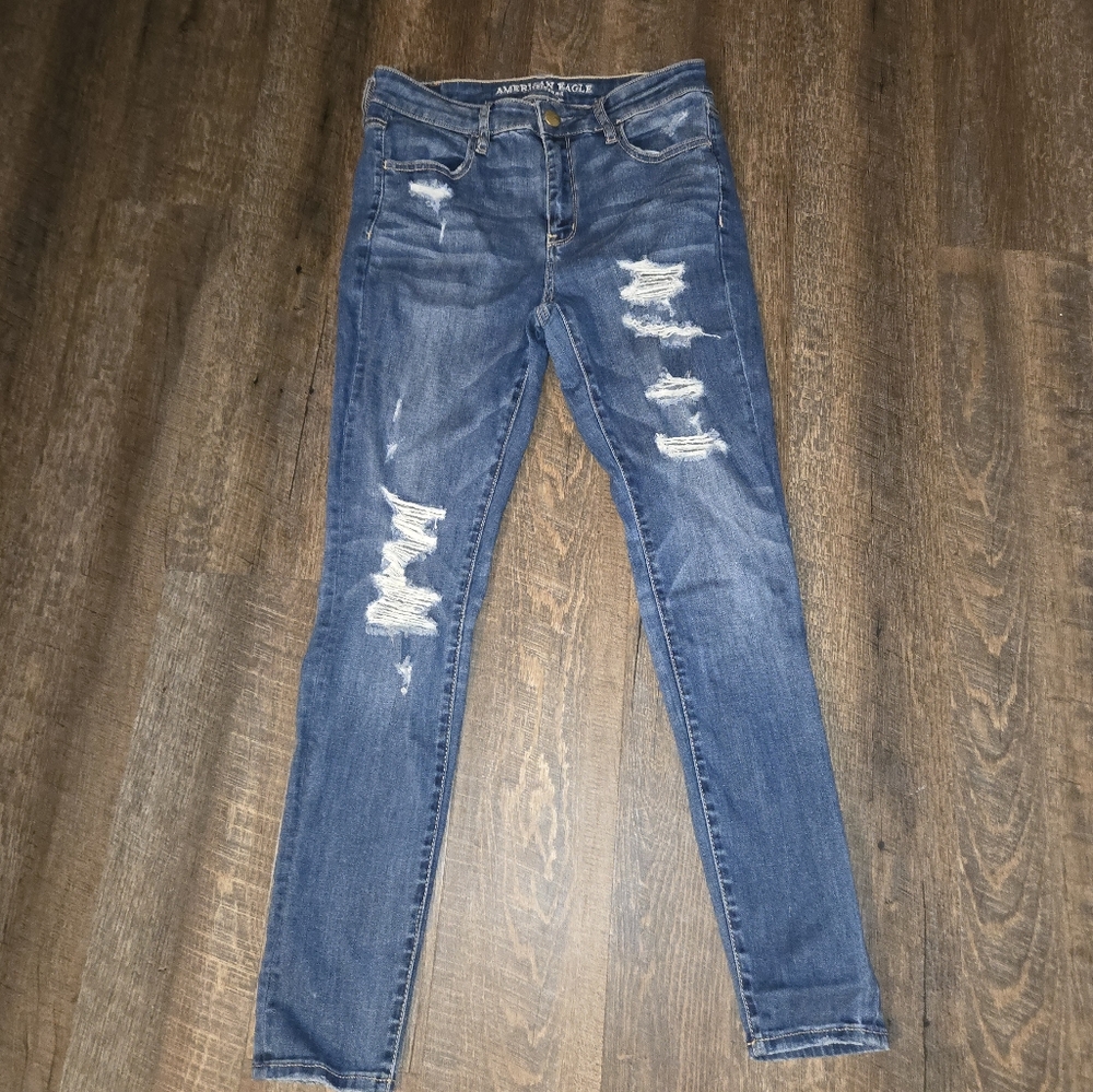 Women’s American Eagle high-rise super stretchy size 8
